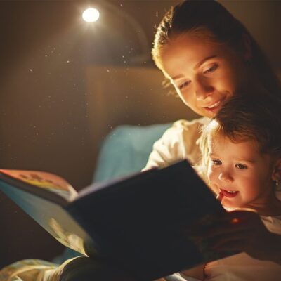10 tips voor een verhaaltje voorlezen voor het slapen gaan