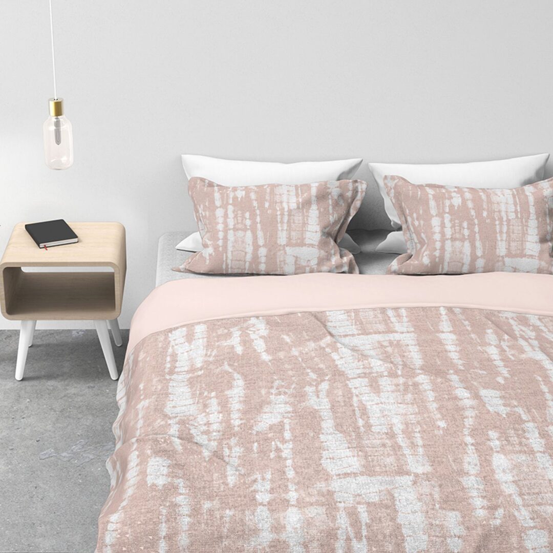 Kayori Sai dekbedovertrek