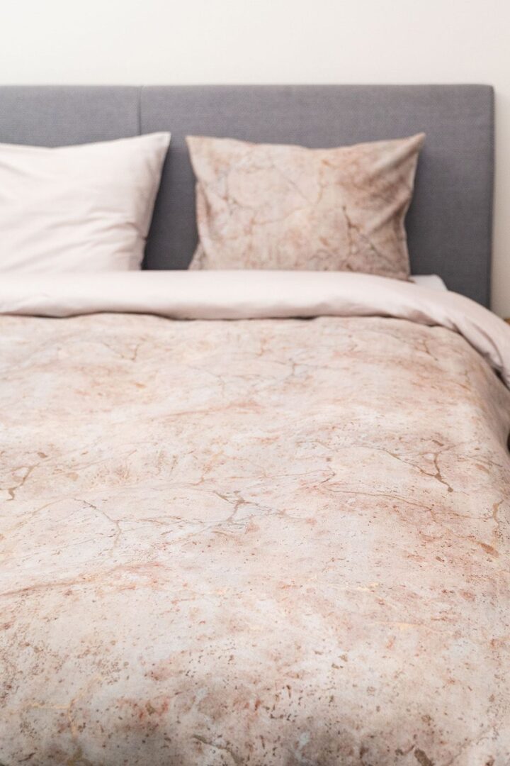 Kayori Kuji dekbedovertrek