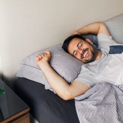 Smulderstextiel.nl viert Mannendag met 13 overtrekken voor mannen