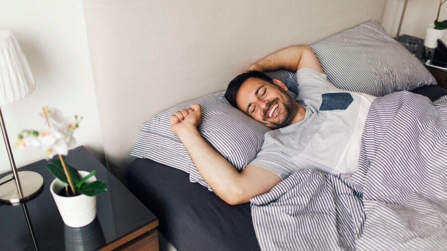 Smulderstextiel.nl viert Mannendag met 13 overtrekken voor mannen