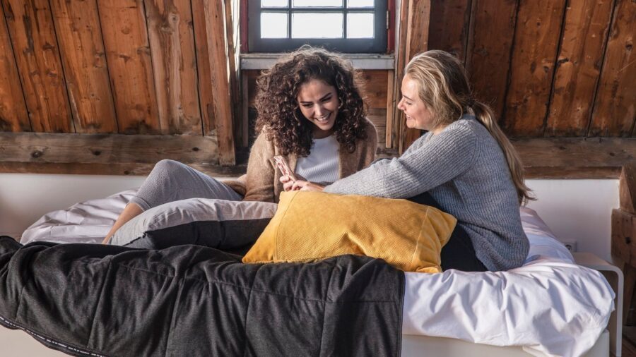 De plaid: onmisbaar in je interieur