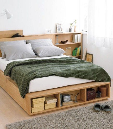 Bed met open opbergvak