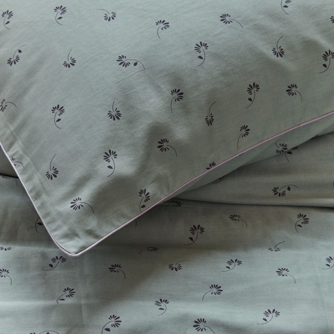 VTwonen Covered with Flowers dekbedovertrek