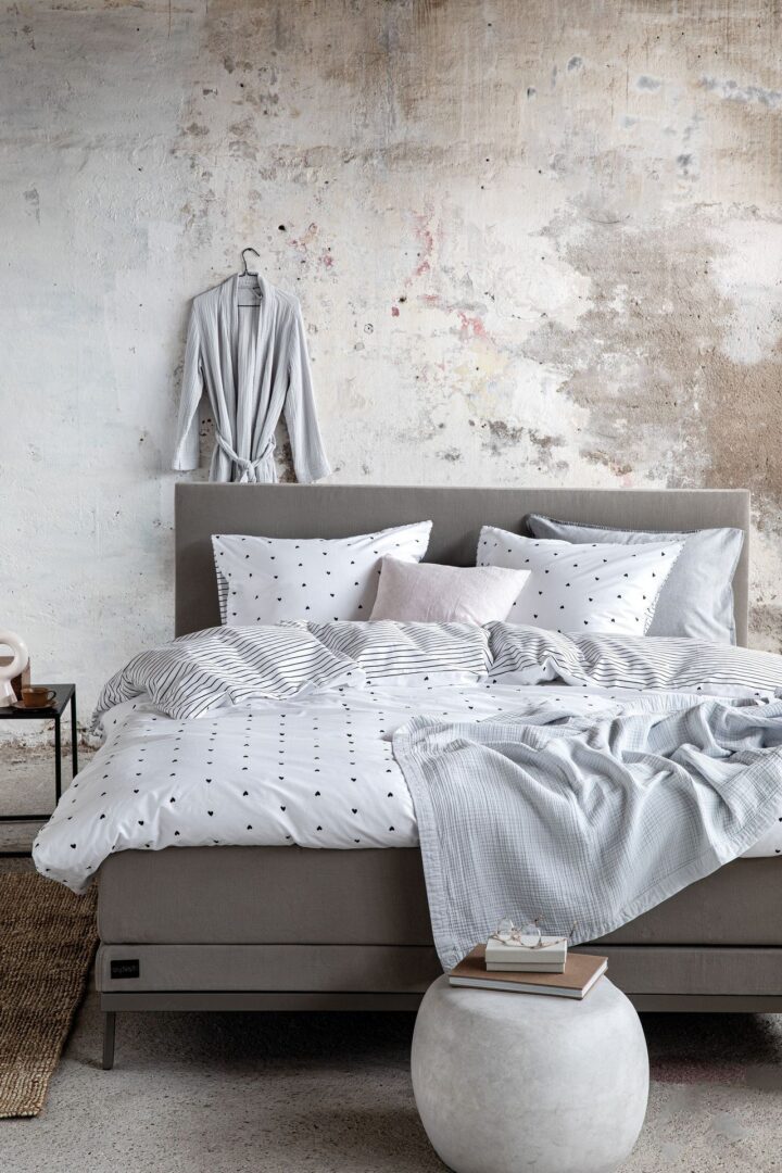 VTWonen Striped Hearts dekbedovertrek