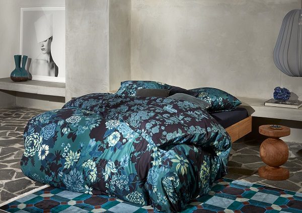 Story Majestic Bloom