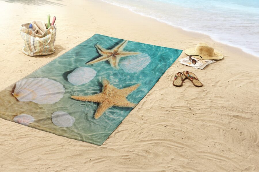 Maak je zomer-outfit compleet met een mooi strandlaken!
