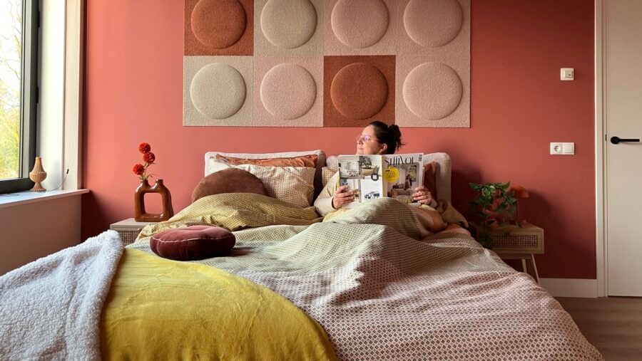 Binnenkijken: Ontdek de sfeervolle slaapkamer van Lonneke