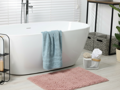 Kleur in de badkamer met een Zohome badmat