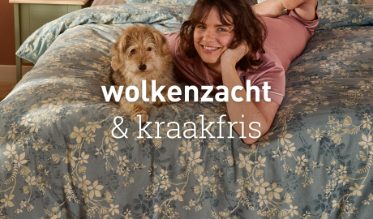 Op zoek naar een nieuw dekbedovertrek? De kleur van een overtrek is een belangrijk criteria. De kleur bepaalt namelijk de sfeer binnen je slaapkamer en het is mooi wanneer het nieuwe beddengoed aansluit bij jouw interieurstijl.