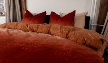 Een flanellen dekbedovertrek houdt warmte extra goed vast en is daarom ideaal in de winter. In ons assortiment vind je dekbedovertrekken van flanel voor diverse maten bedden en verschillende interieurs. De dessins zijn sfeervol, rustiek en creëren een warme sfeer.