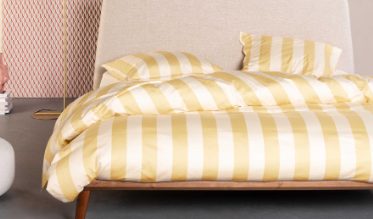 Dekbedovertrek kopen? Ons ruime assortiment dekbedovertrekken bevat diverse overtrekken in talloze kleuren en met prachtige dessins. De dekbedhoezen zijn gemaakt van de beste materialen in kinder tot lits-jumeaux maten. Voor iedere slaapkamer een geschikt dekbedovertrek.