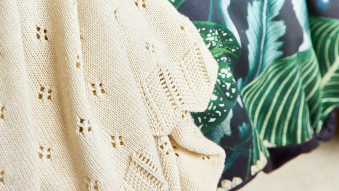 Essenza Knitted Ajour plaid