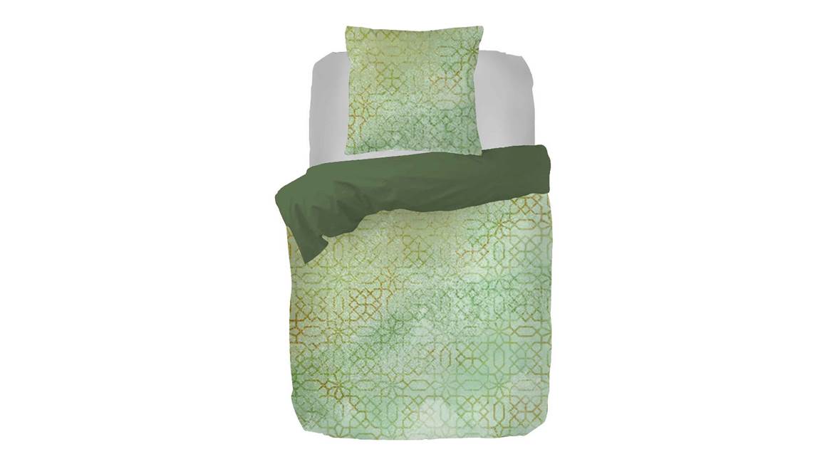 Kayori Zuru dekbedovertrek