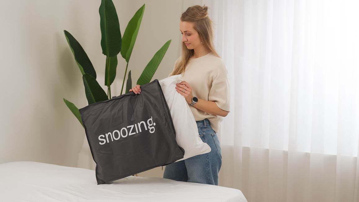 Snoozing Texelite wollen medium hoofdkussen