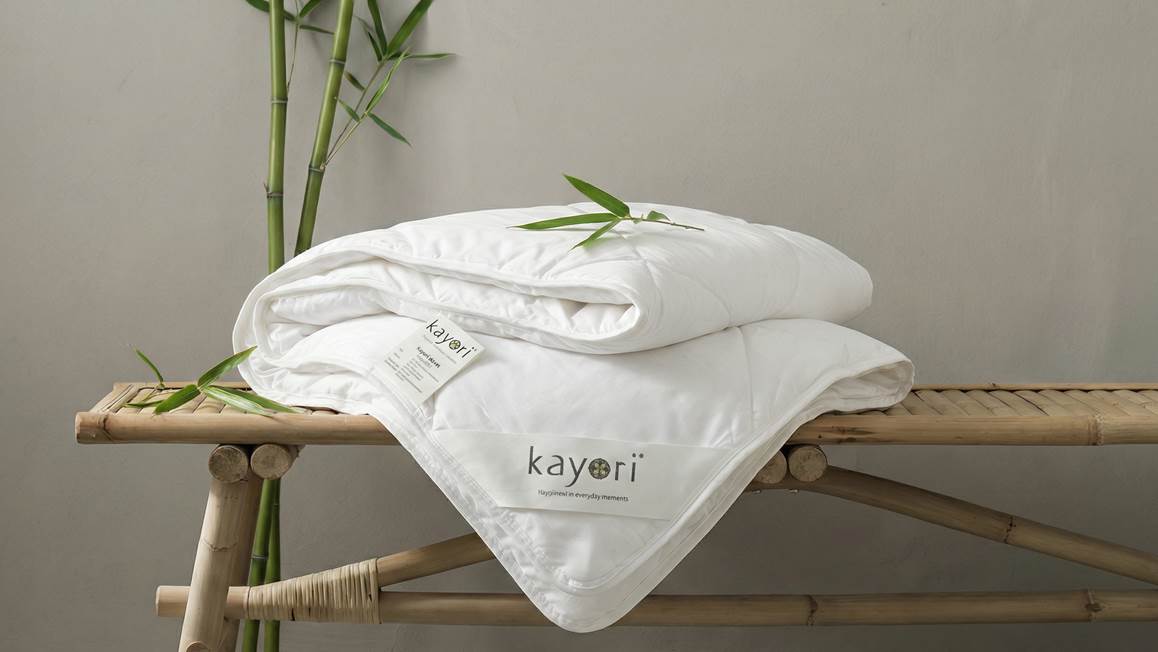 Kayori Ubashi bamboe zomerdekbed