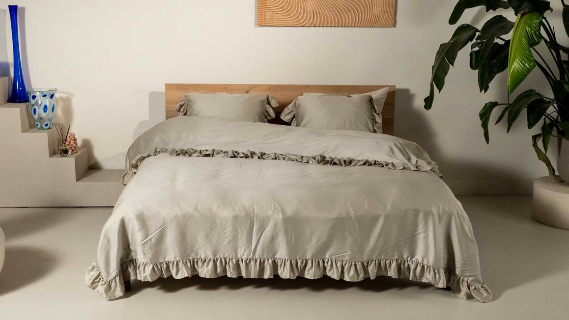 Kayori Oda dekbedovertrek