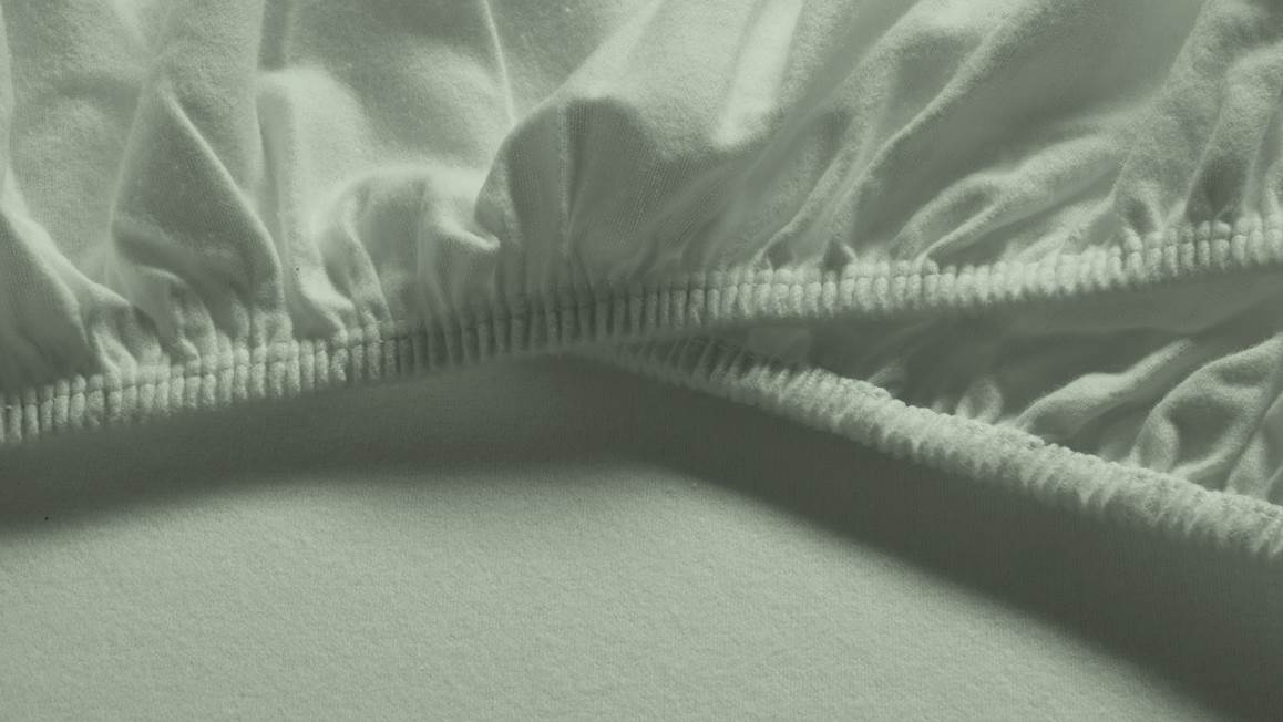 Snoozing flanel hoeslaken