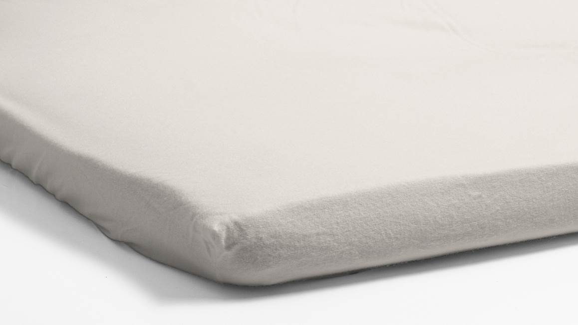Snoozing flanel topper hoeslaken