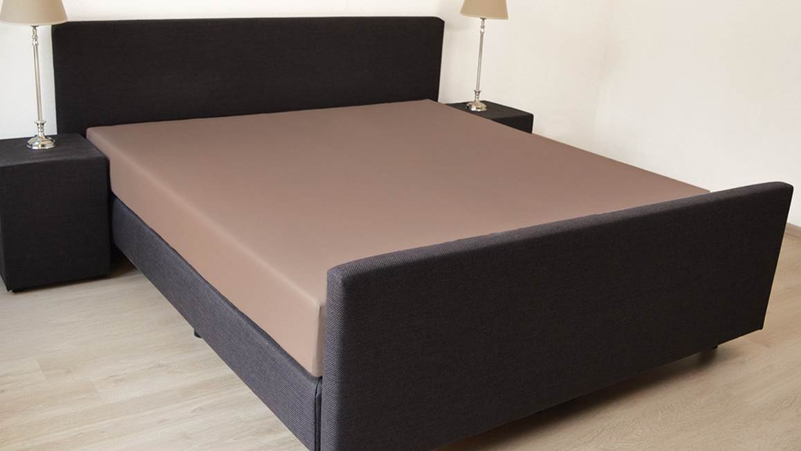 Snoozing flanel topper hoeslaken