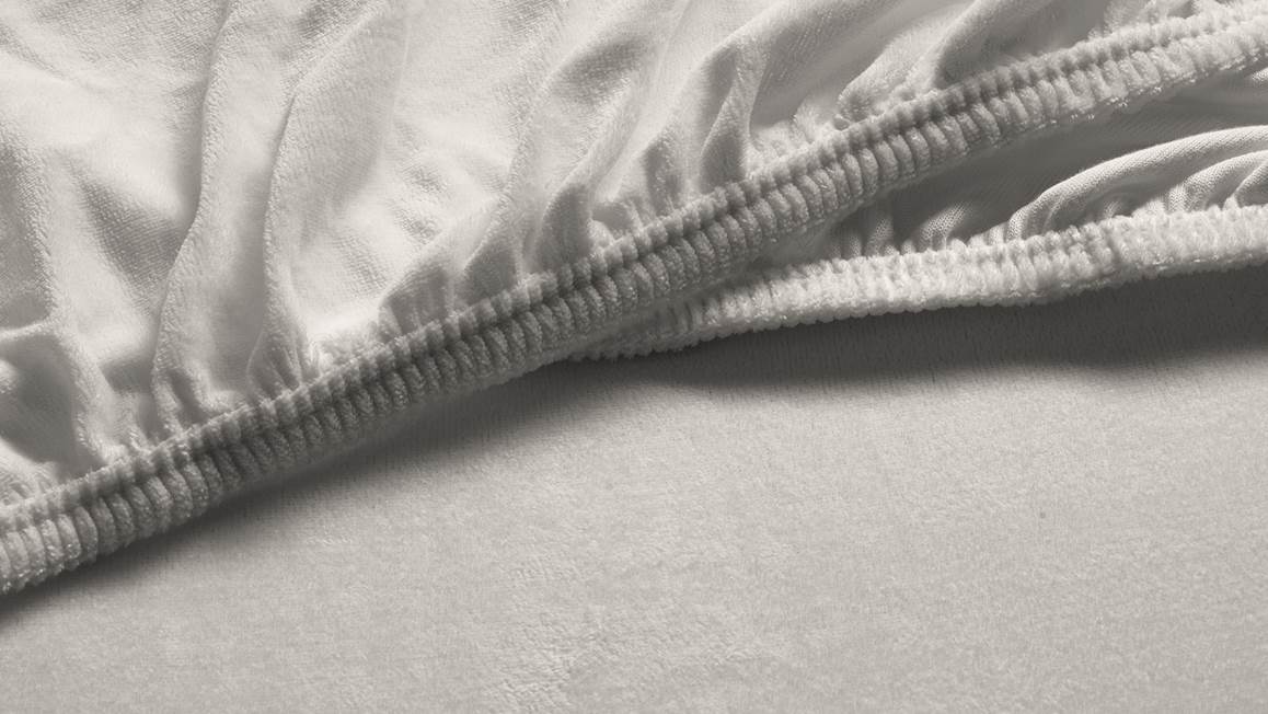 Snoozing velours hoeslaken