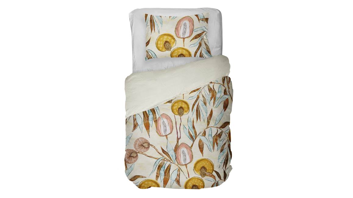 Kayori Inako dekbedovertrek