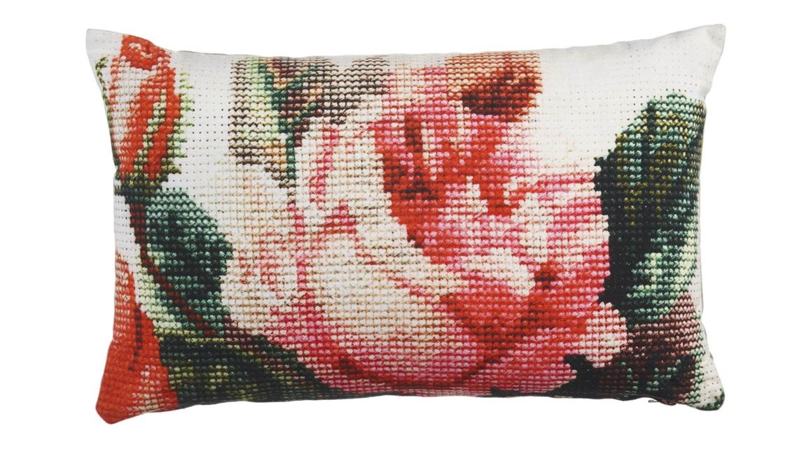 KAAT Amsterdam Embroidery sierkussen