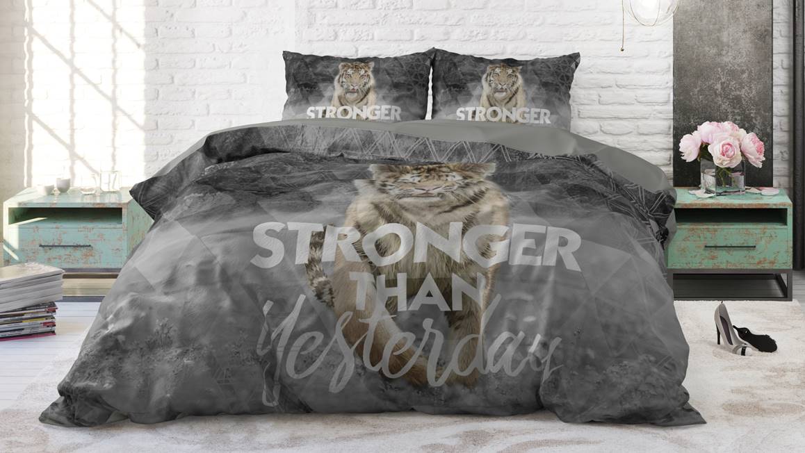 Dreamhouse Stronger dekbedovertrek