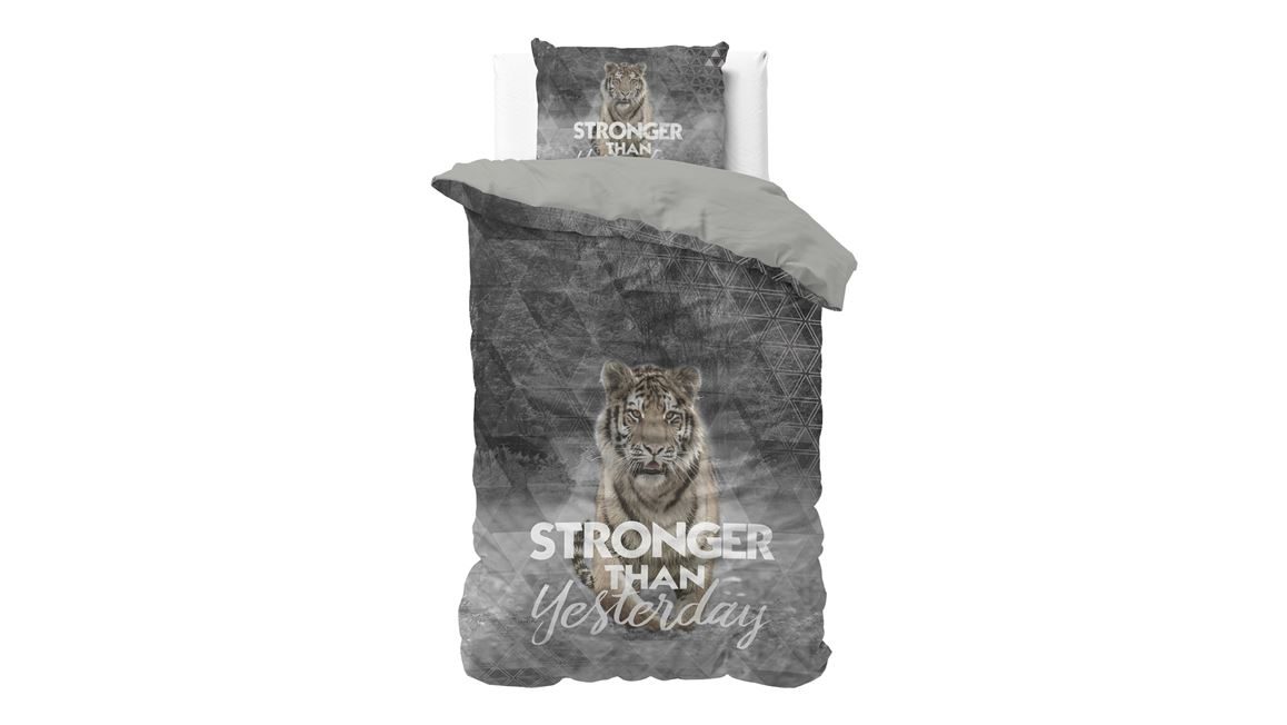Dreamhouse Stronger dekbedovertrek