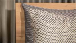 Kayori Satomi dekbedovertrek