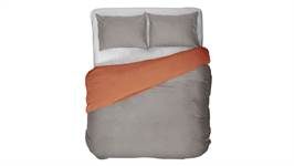 Kayori Satomi dekbedovertrek