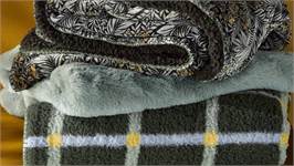 KAAT Amsterdam Cuddle Cloud fleece plaid
