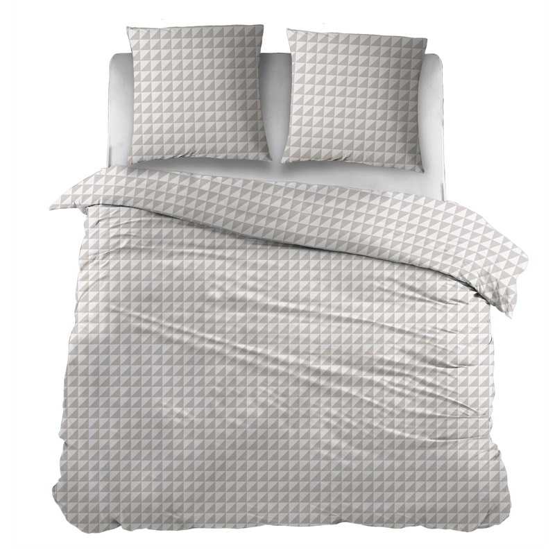 Snoozing Chanel dekbedovertrek