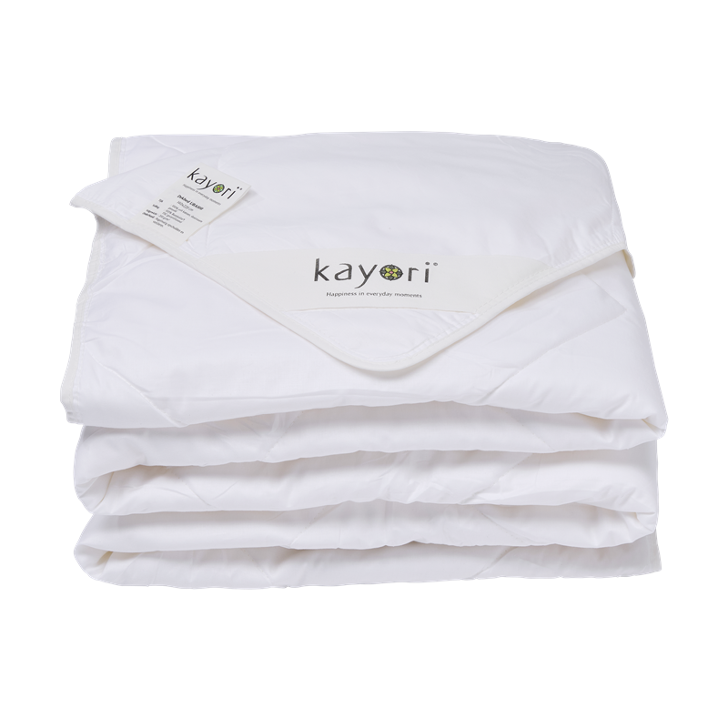 Kayori Ubashi bamboe zomerdekbed