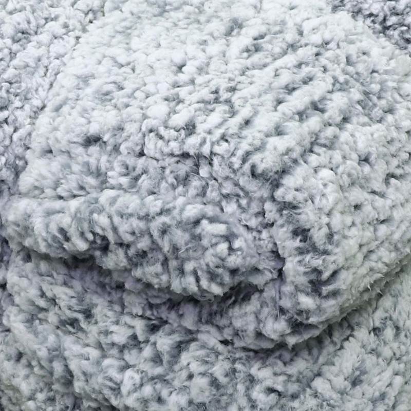 Unique Living Knut fleece plaid