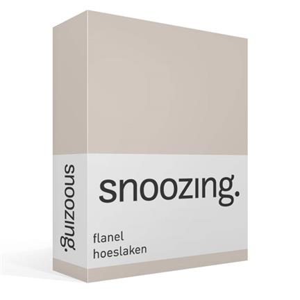 Snoozing flanel hoeslaken